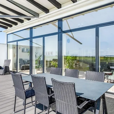 Jorkin - 150m From The Sea By Interhome Nyaraló *